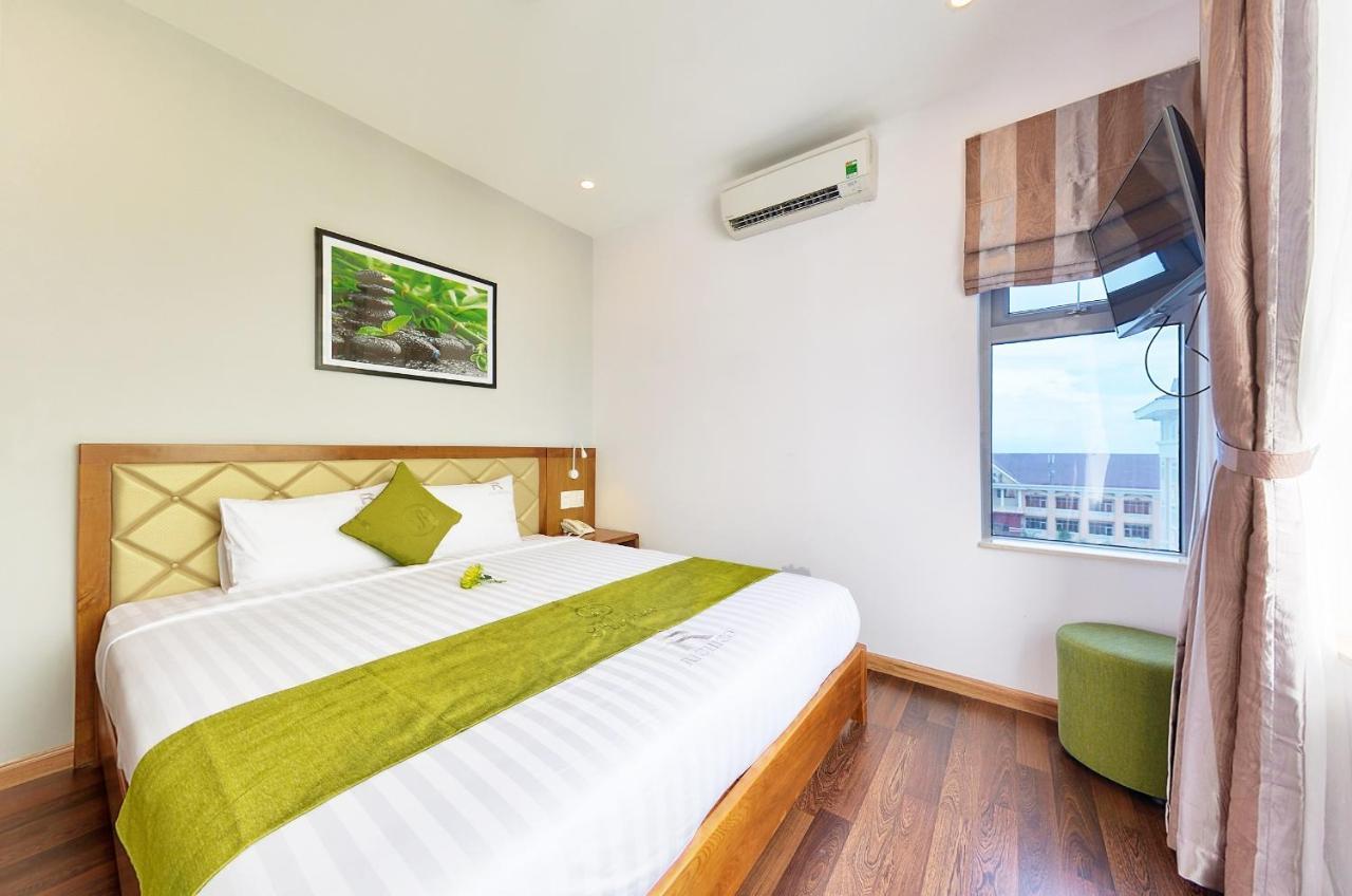 Richico Garden Beach Hotel 3*